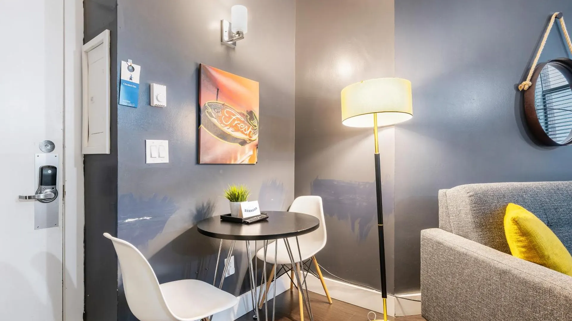 Oxford Apartment By At Mine Hospitality Seattle