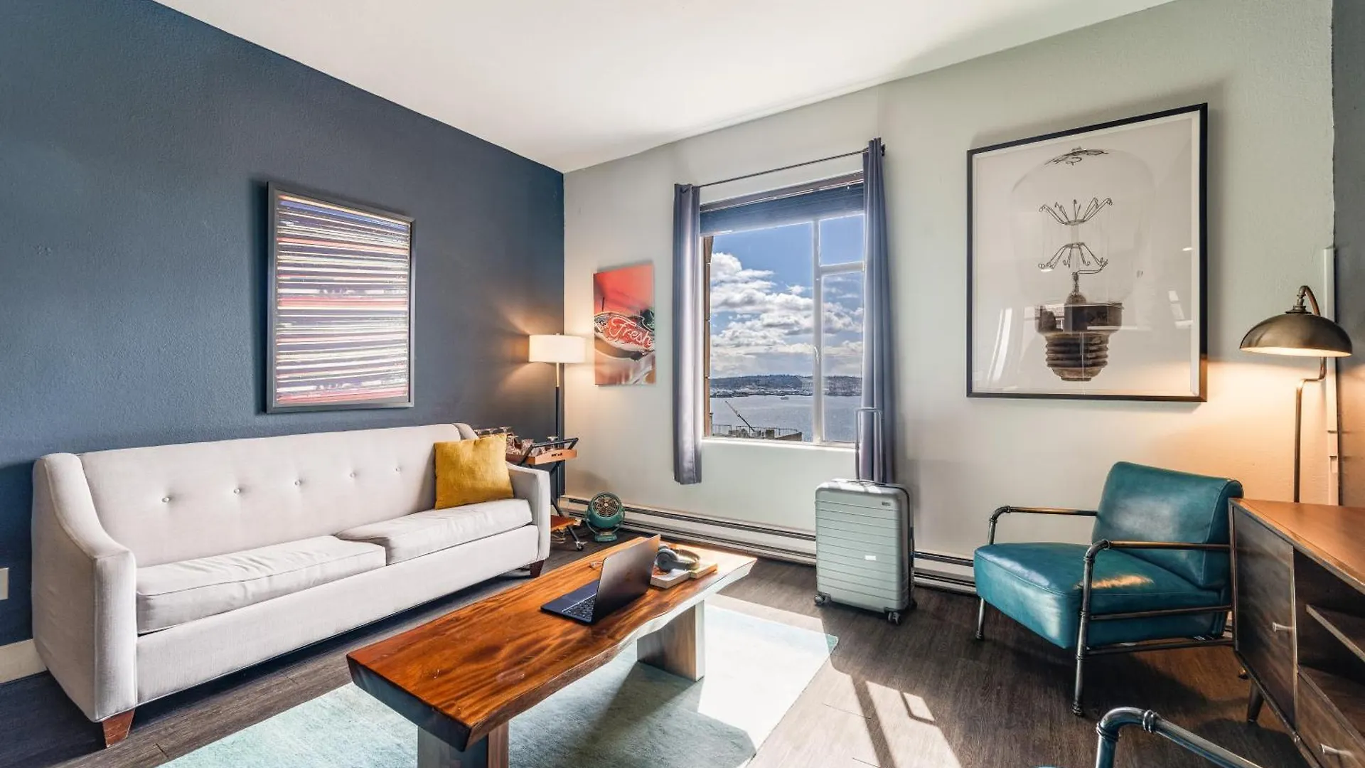 Oxford Apartment By At Mine Hospitality contacts