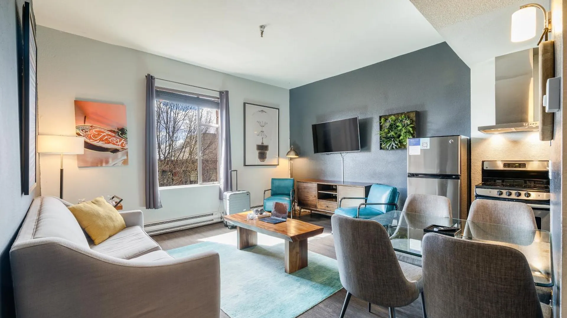 Oxford Apartment By At Mine Hospitality Seattle