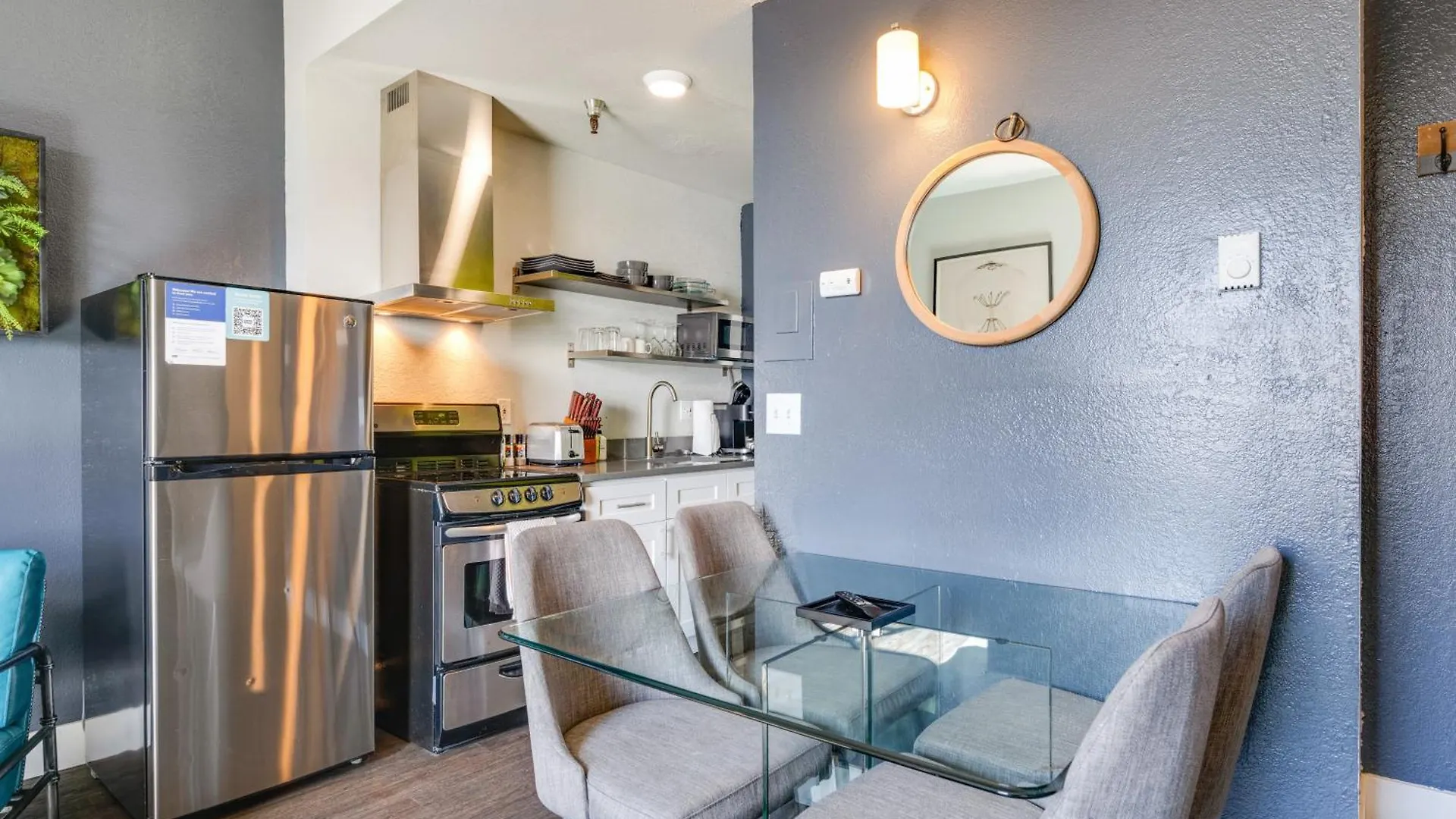 Oxford Apartment By At Mine Hospitality Seattle