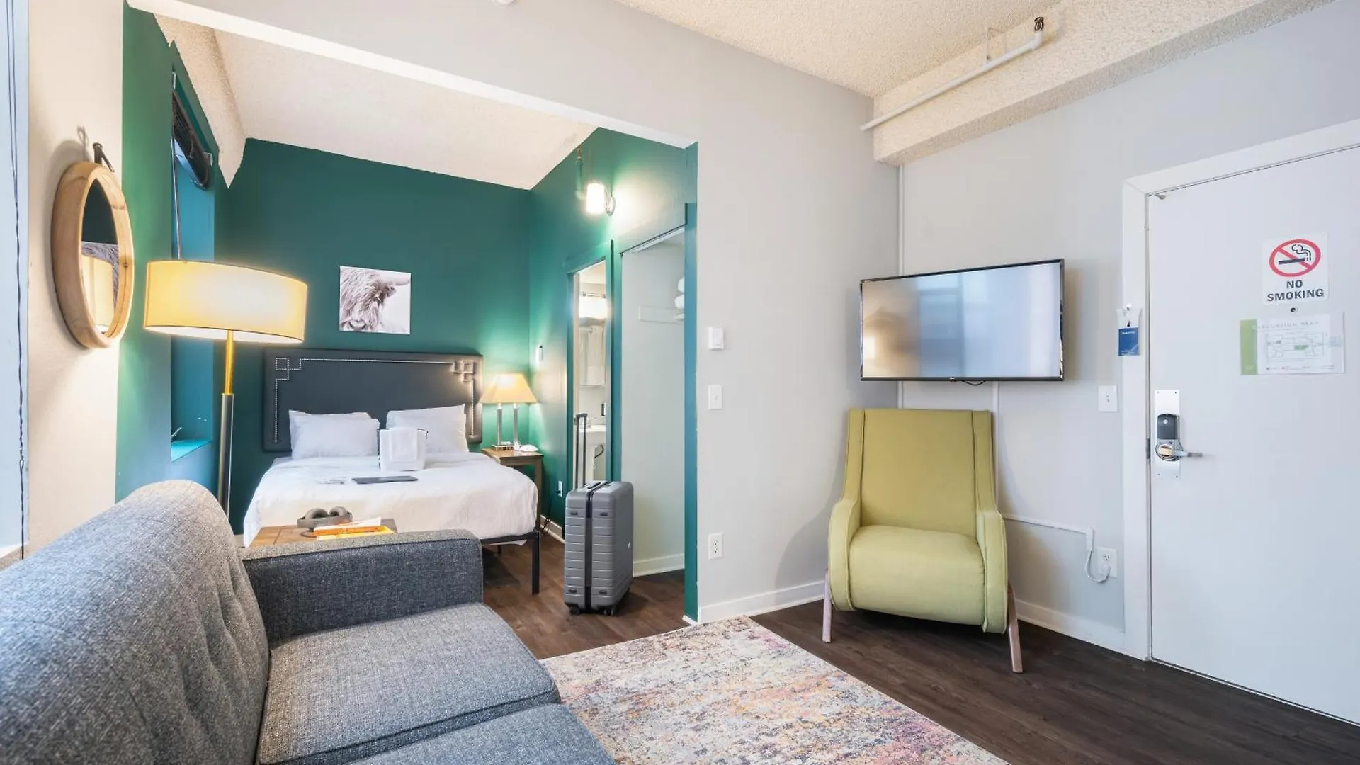 Oxford Apartment By At Mine Hospitality Seattle