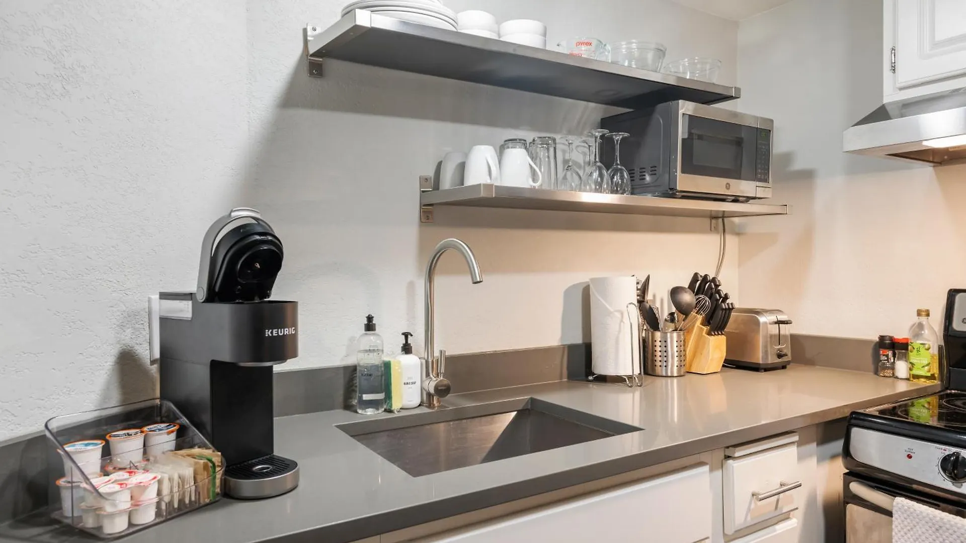 Oxford Apartment By At Mine Hospitality Seattle