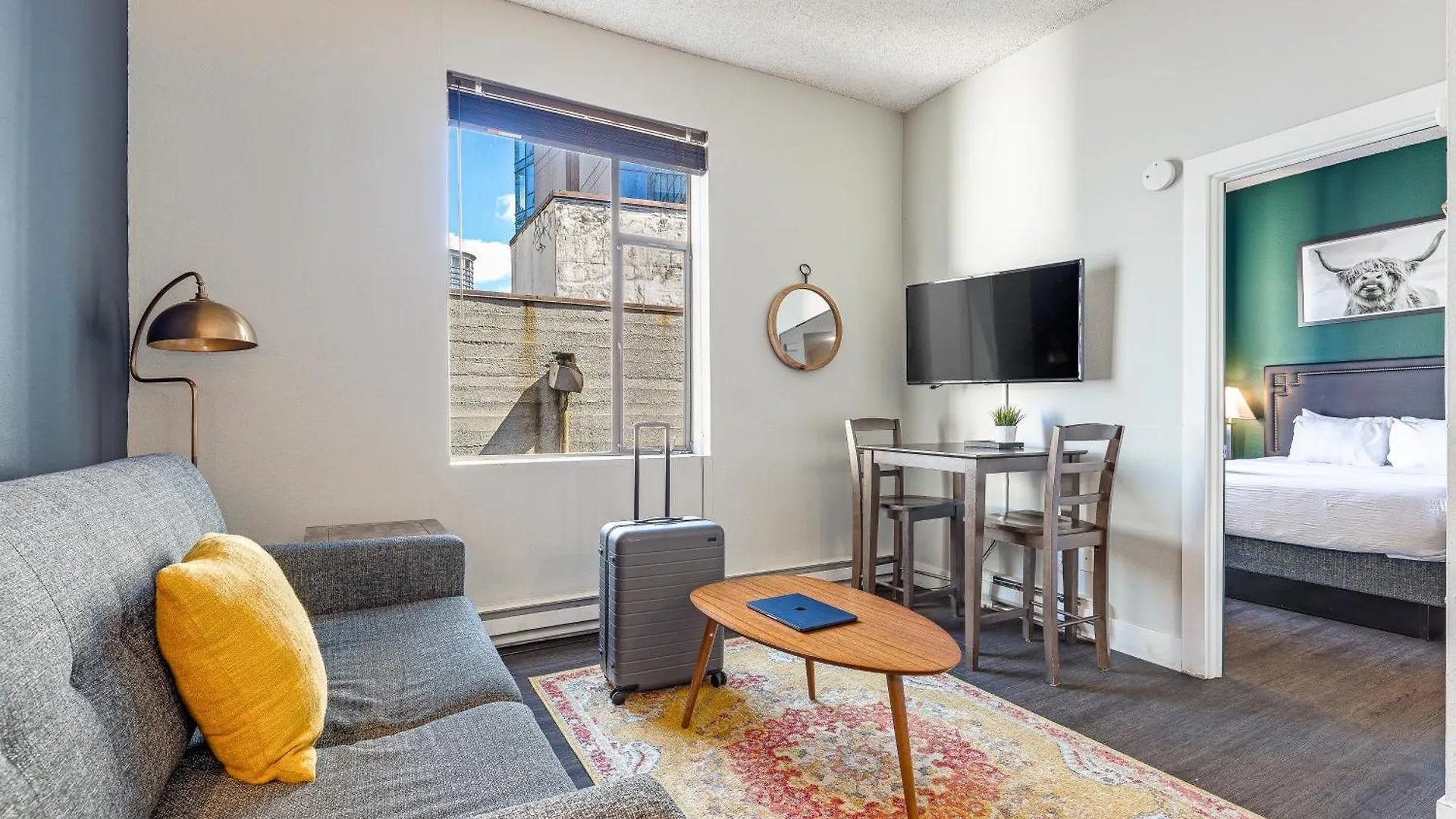 Oxford Apartment By At Mine Hospitality Seattle