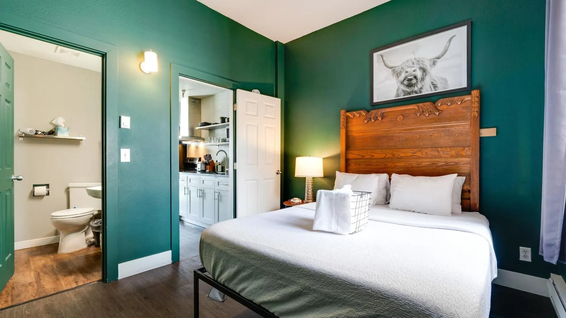 Oxford Apartment By At Mine Hospitality Seattle