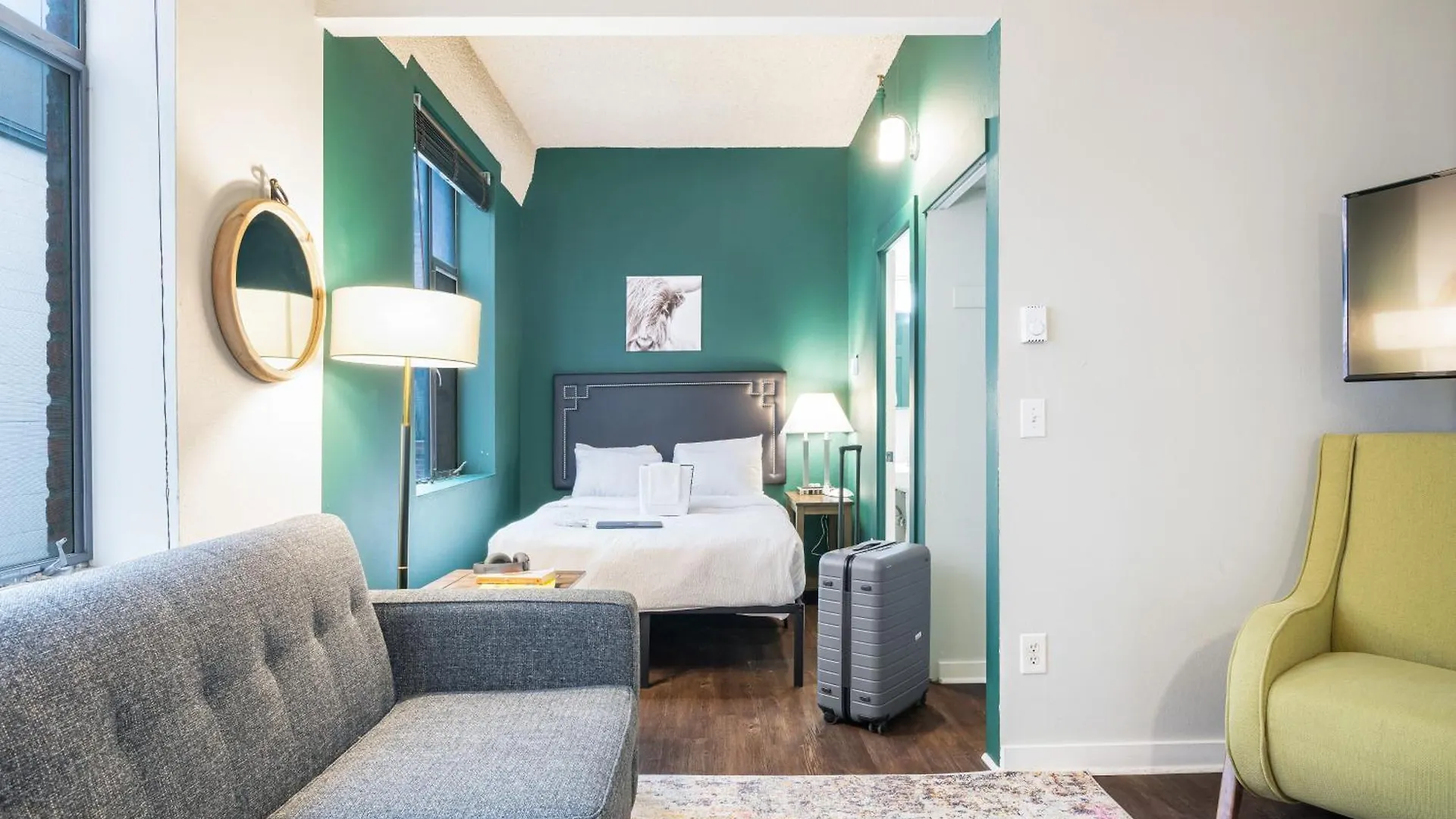 Oxford Apartment By At Mine Hospitality Seattle