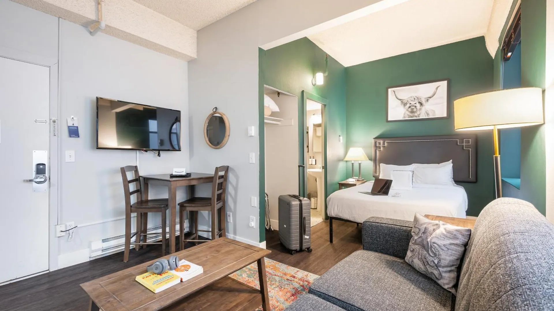 Oxford Apartment By At Mine Hospitality Seattle