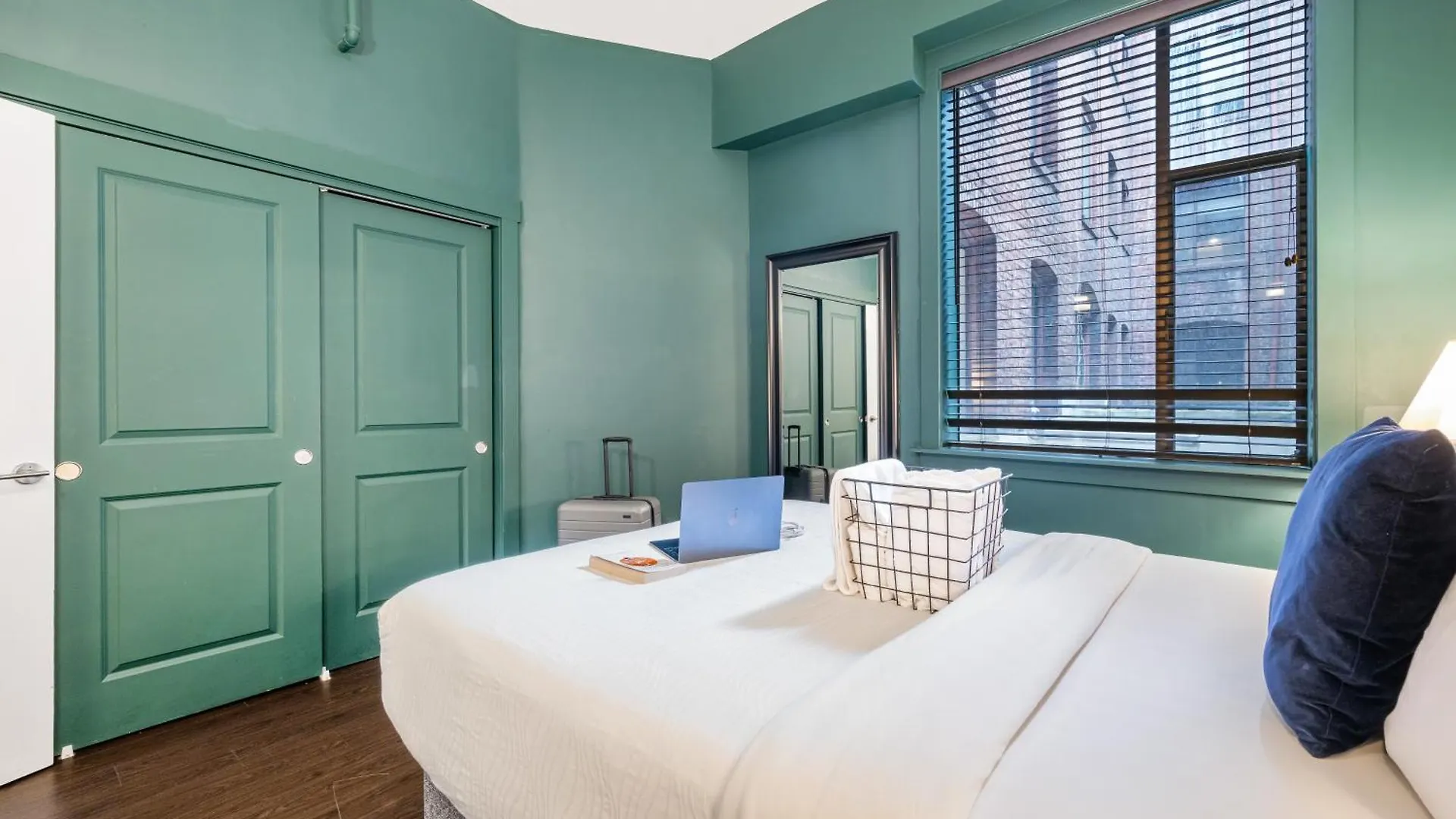 Oxford Apartment By At Mine Hospitality Seattle
