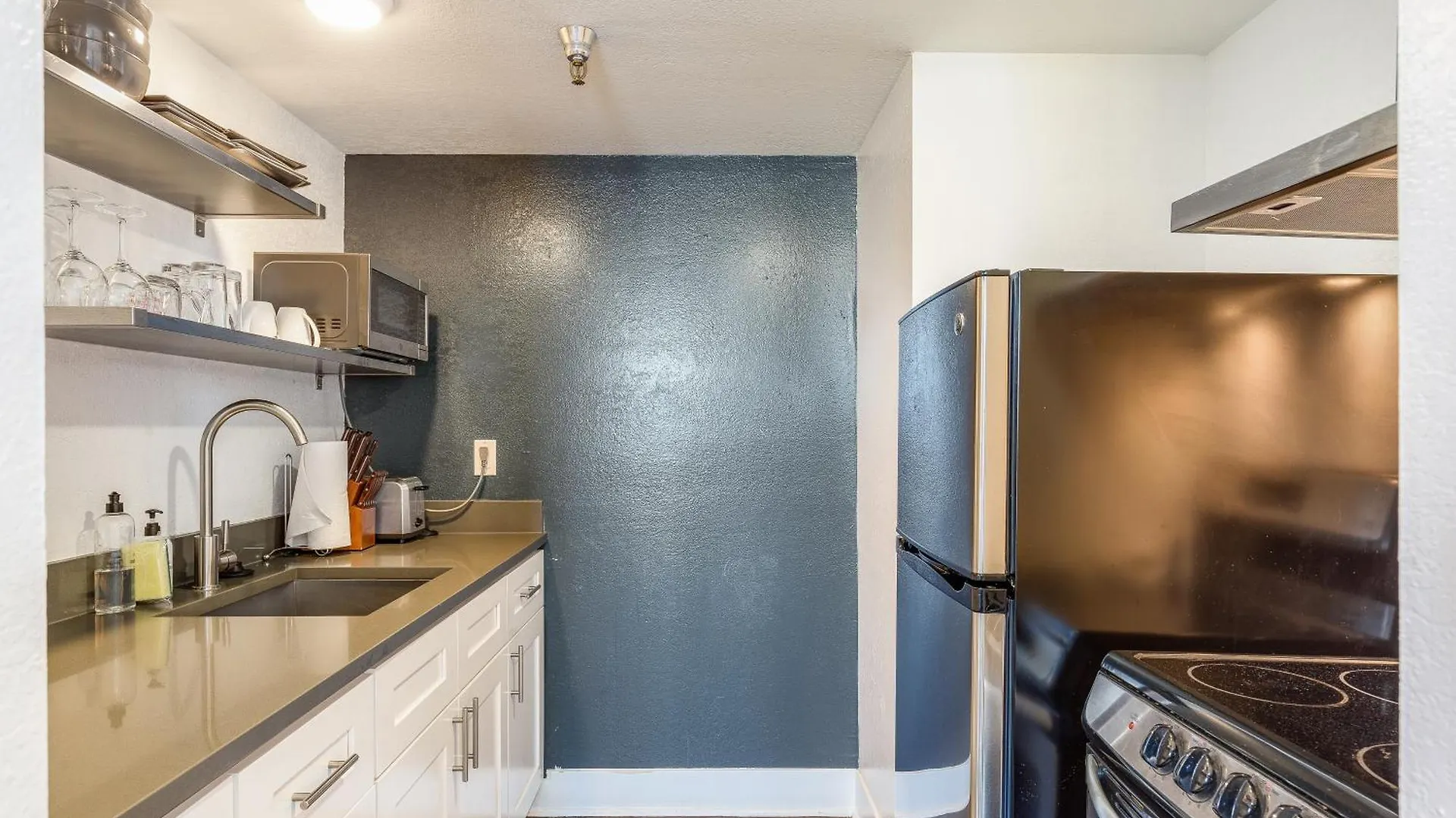 Oxford Apartment By At Mine Hospitality Seattle